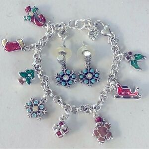 ❄️ RARE BRIGHTON VINTAGE 🎄 Christmas Charm Bracelet & Earings SET!